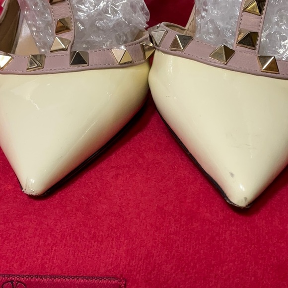 Valentino Rouckstud Double strap pointy toe off white patent leather high heels - Picture 13 of 16
